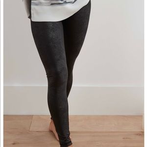 Aerie crackle legging